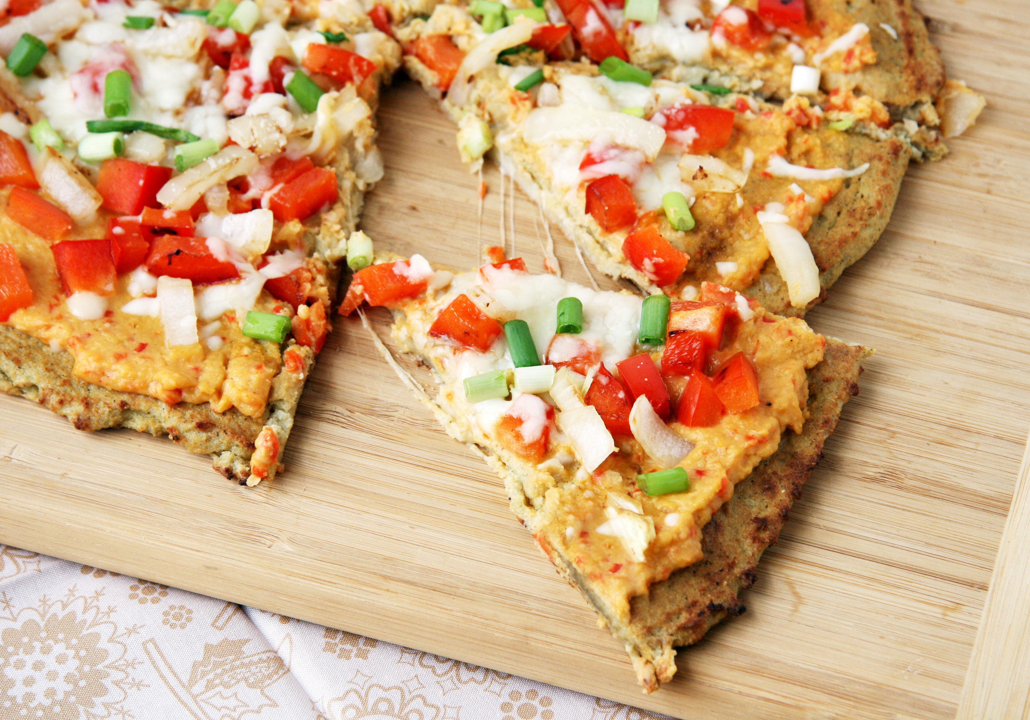 cauliflower pizza slice