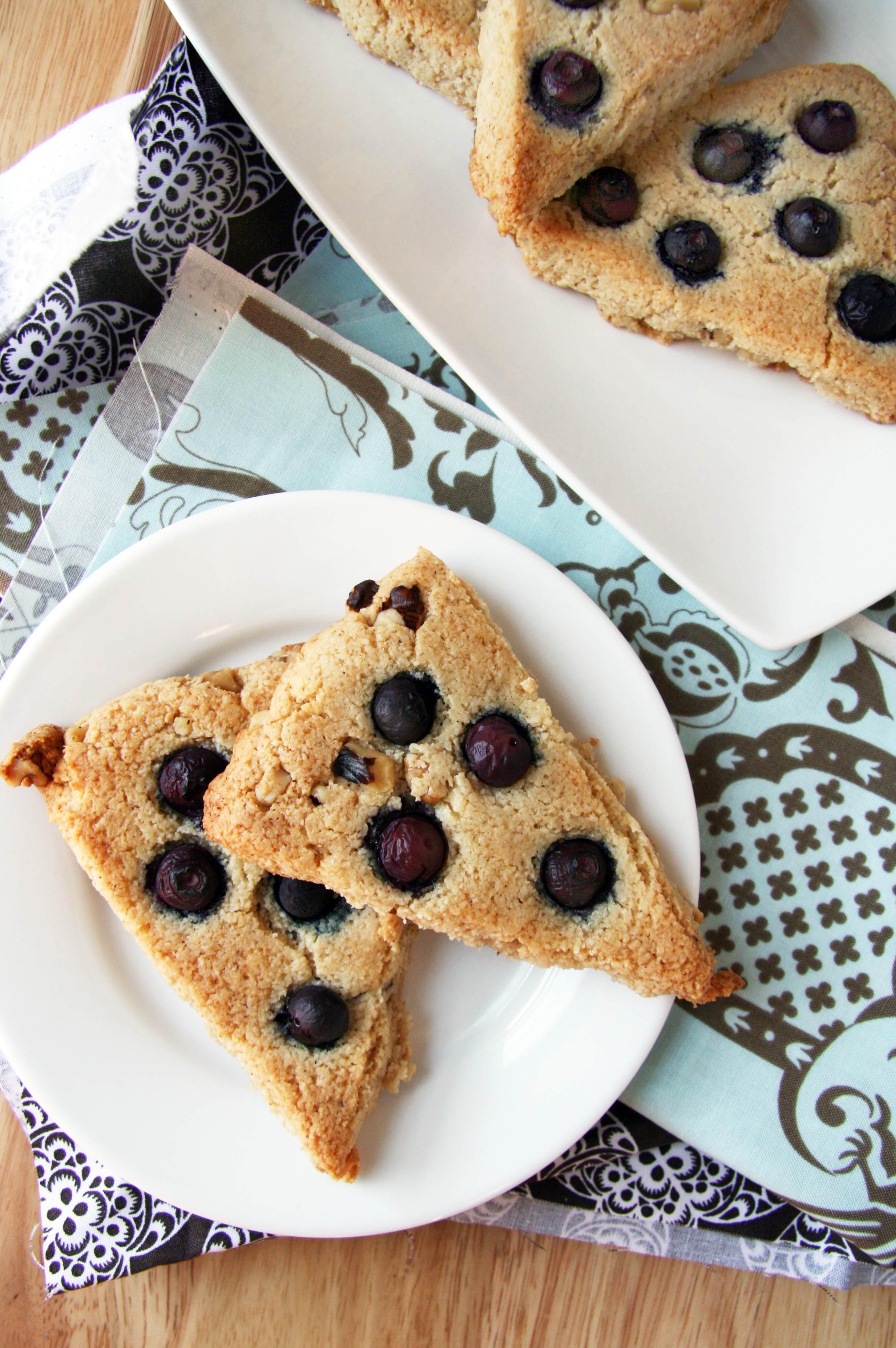 blueberry walnut scone