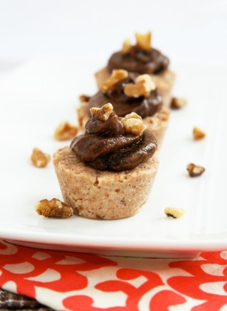 frozen mini cakes with nana icing