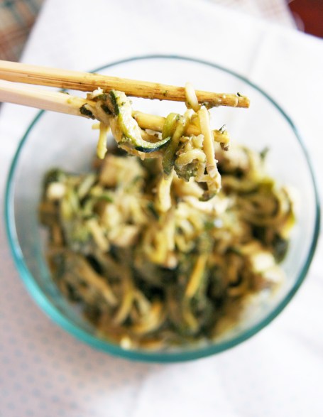 avocado chicken broccoli zoodles bite